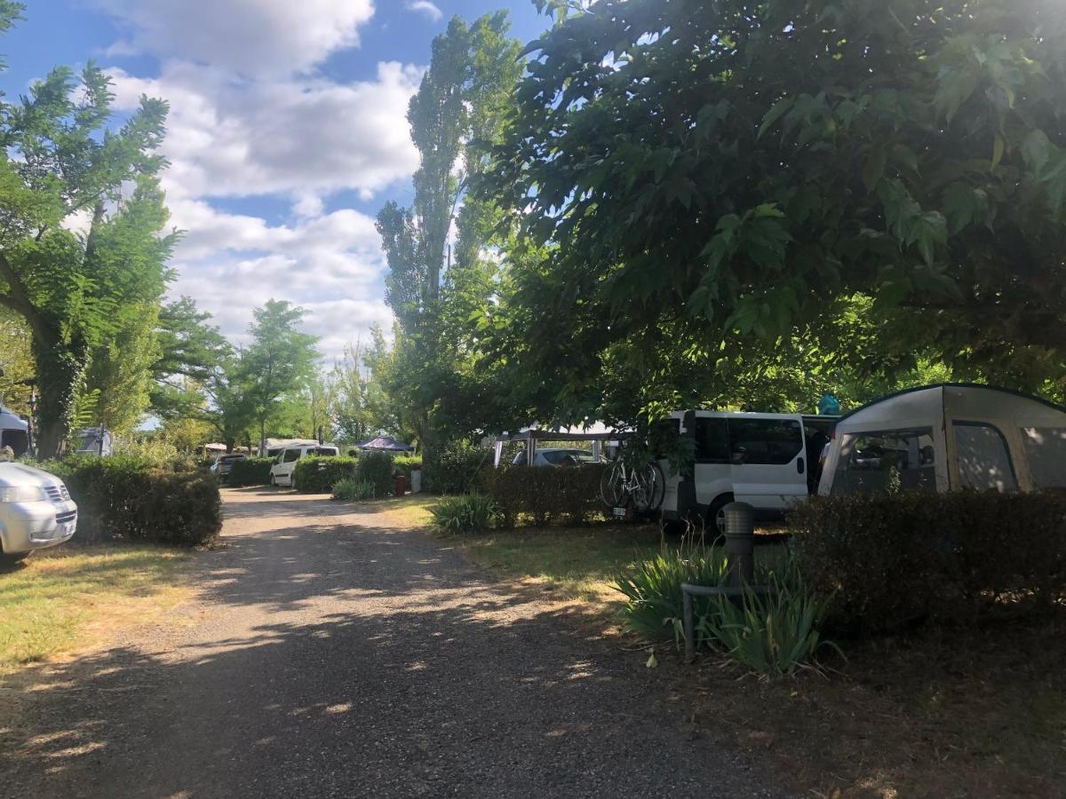Camping Paradis Family Les Rives De L'Herault Gignac (Herault) Exterior foto