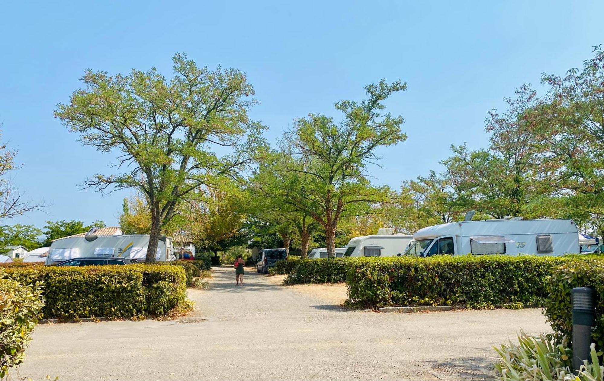 Camping Paradis Family Les Rives De L'Herault Gignac (Herault) Exterior foto