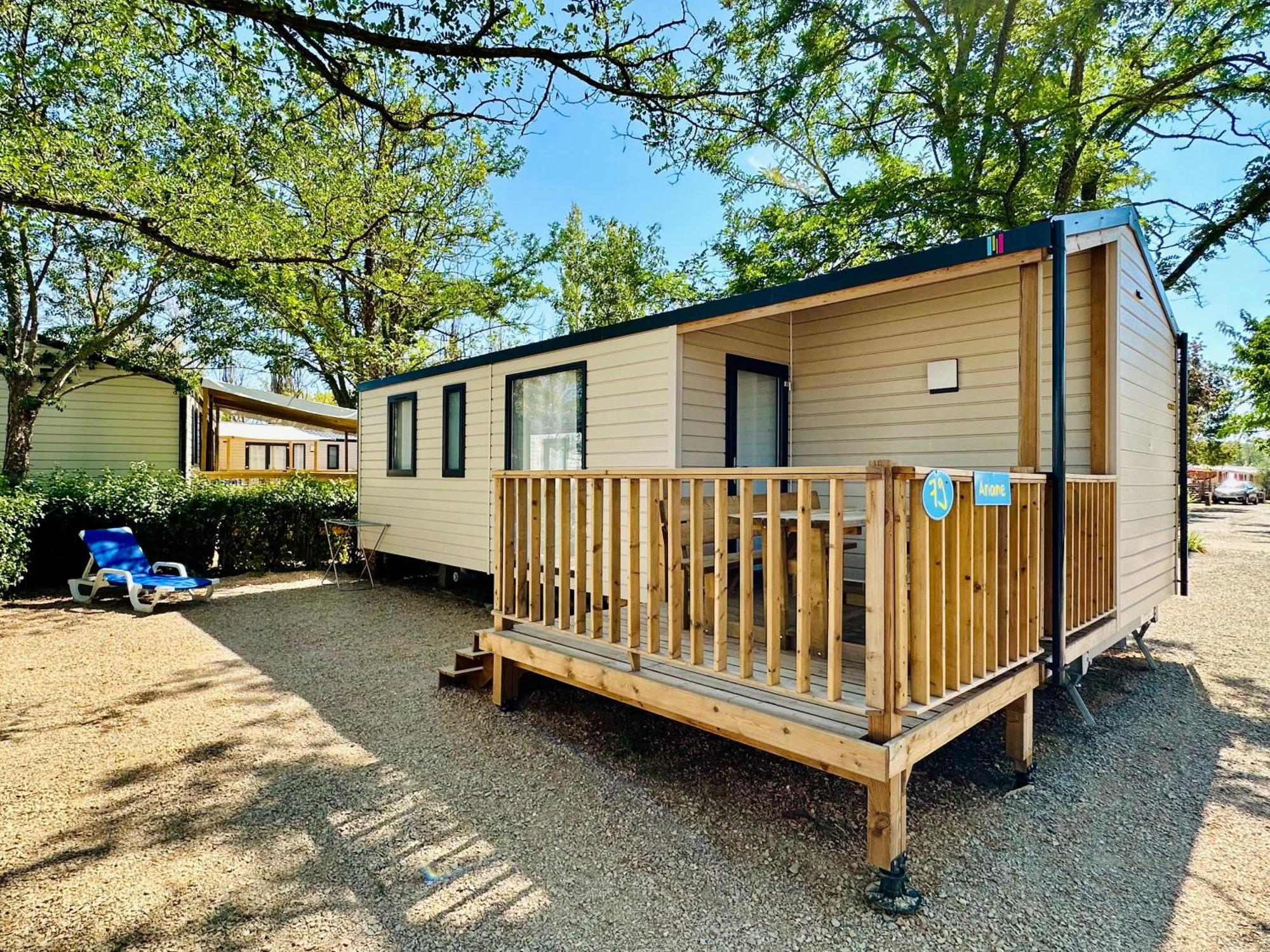 Camping Paradis Family Les Rives De L'Herault Gignac (Herault) Exterior foto
