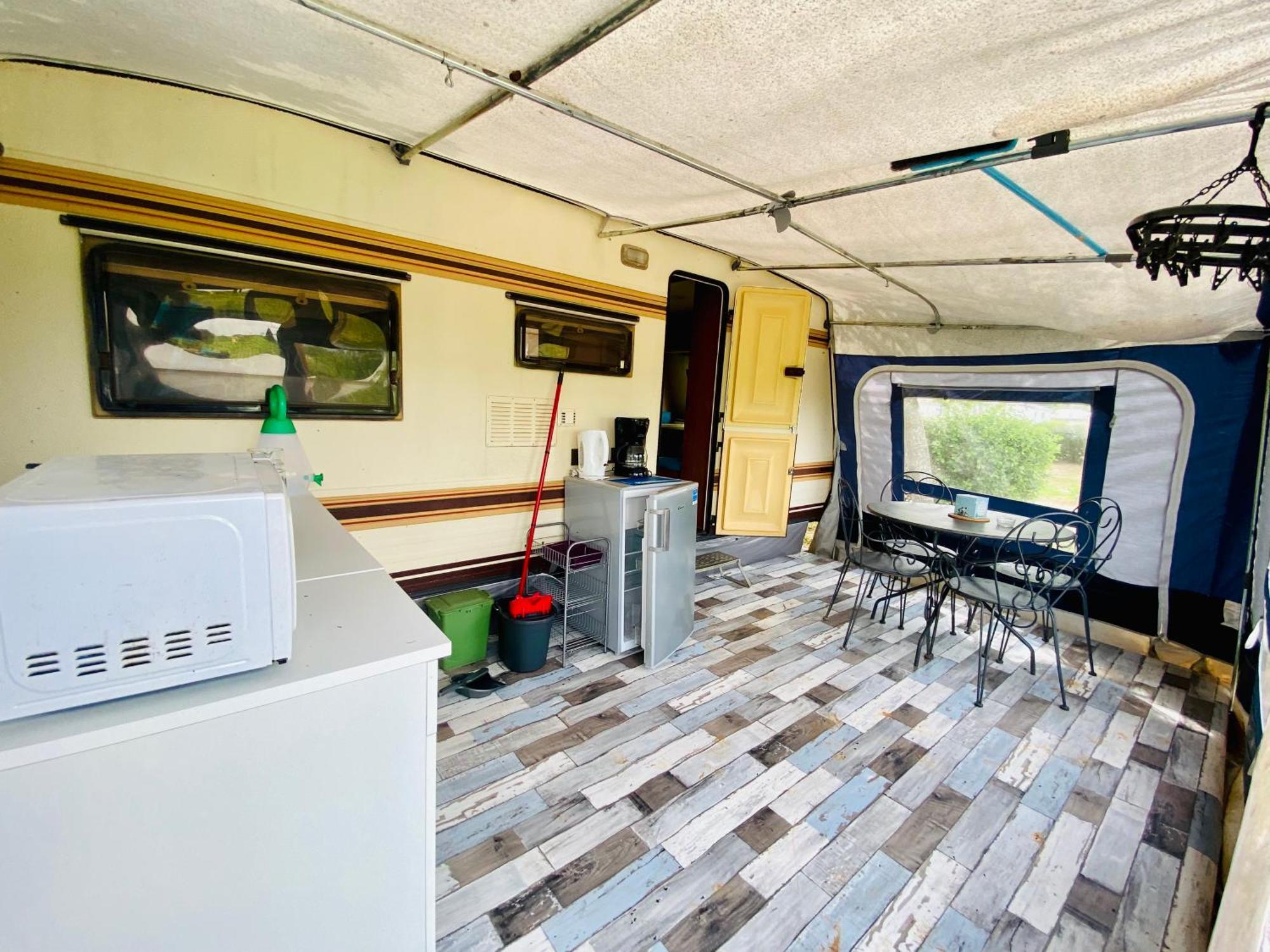Camping Paradis Family Les Rives De L'Herault Gignac (Herault) Exterior foto